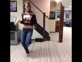 funny vines- amymarie gaertner dances to eminem s rap god